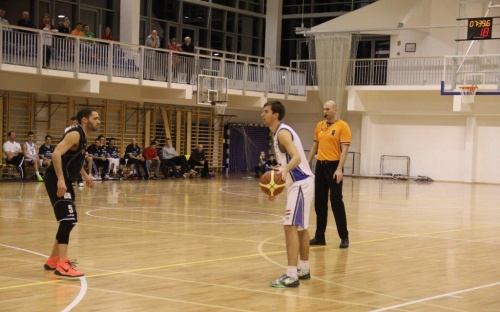 A vártnál simábban győztünk a Győr ellen image 11 kosar-meccs_es_tanc_fellepes_torokbalint-2016.01.16_124.jpg